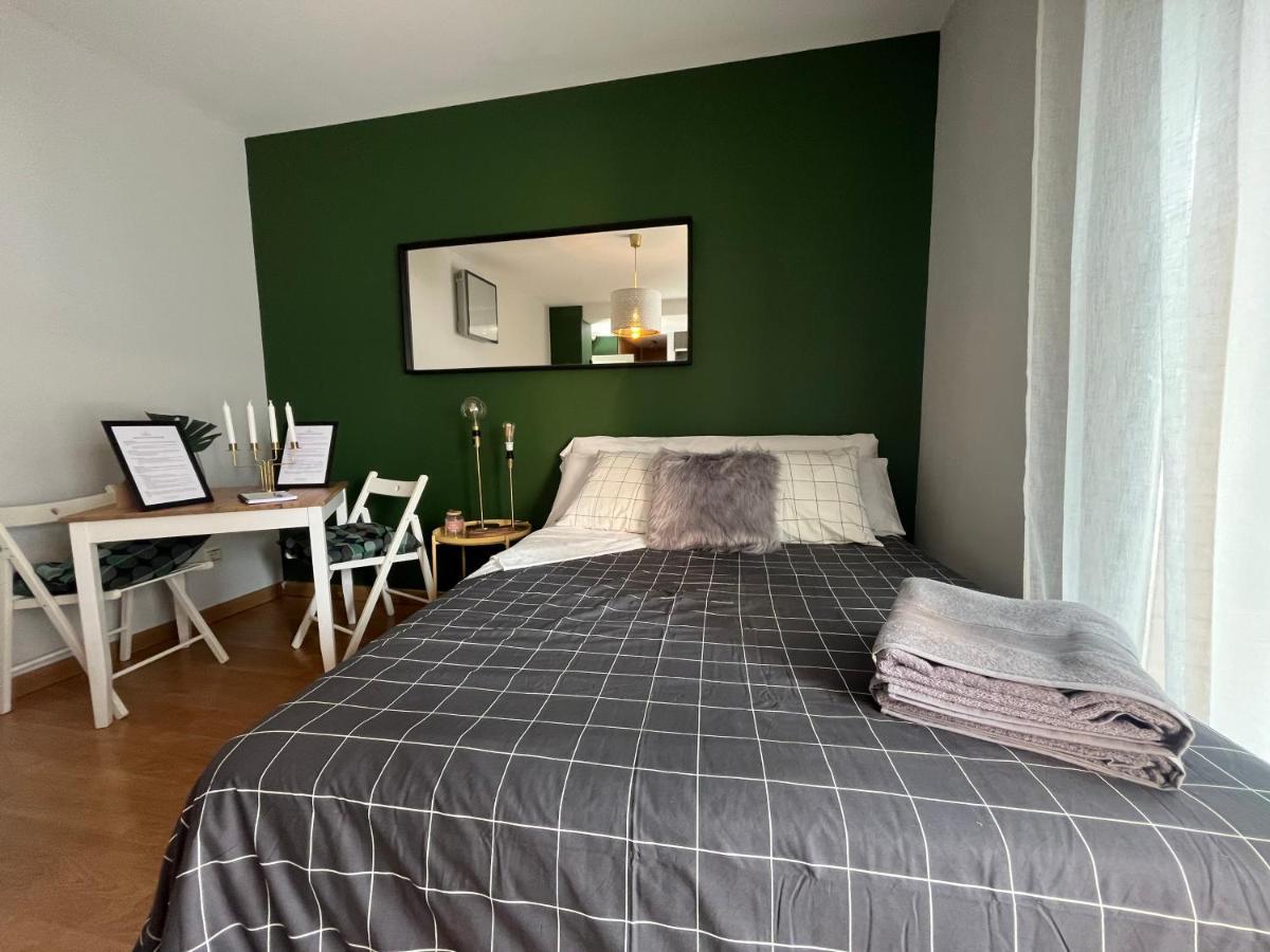 Estudio centrico y moderno en Málaga Exterior foto