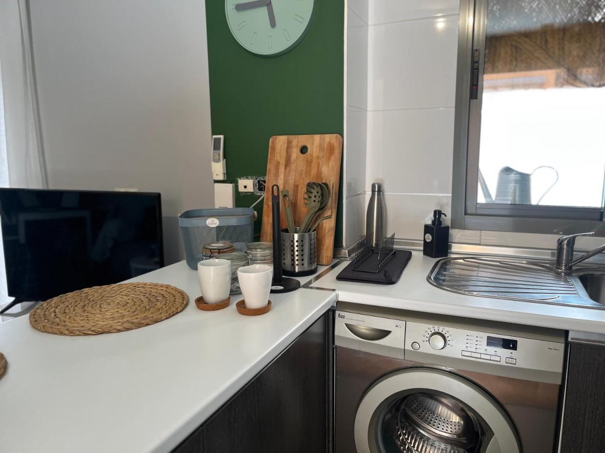 Estudio centrico y moderno en Málaga Exterior foto